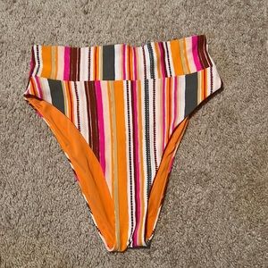 High cut cheeky bottom